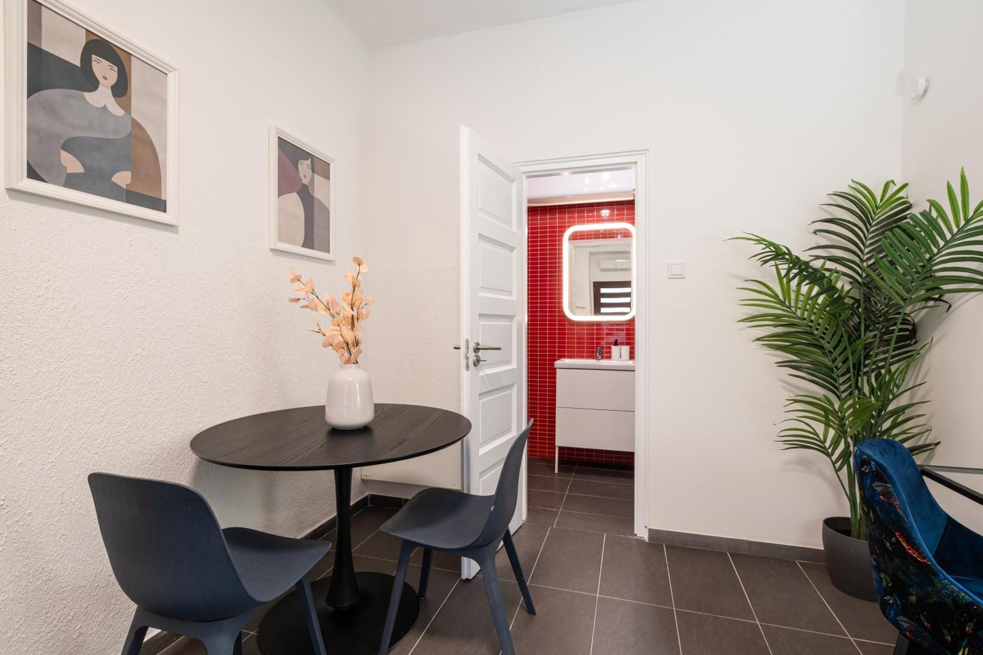 R10- Boutique Apartments, Best Location. By Bqa Budapest Luaran gambar