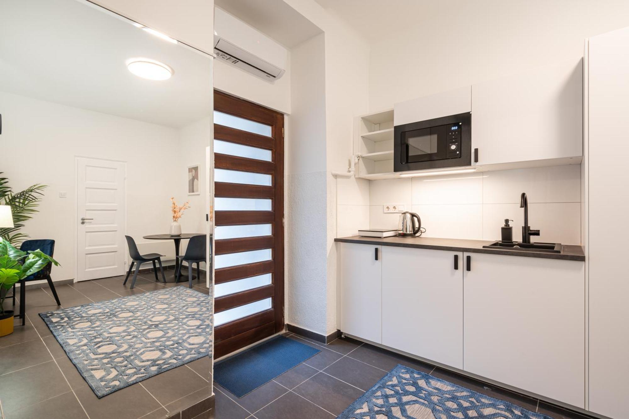 R10- Boutique Apartments, Best Location. By Bqa Budapest Luaran gambar